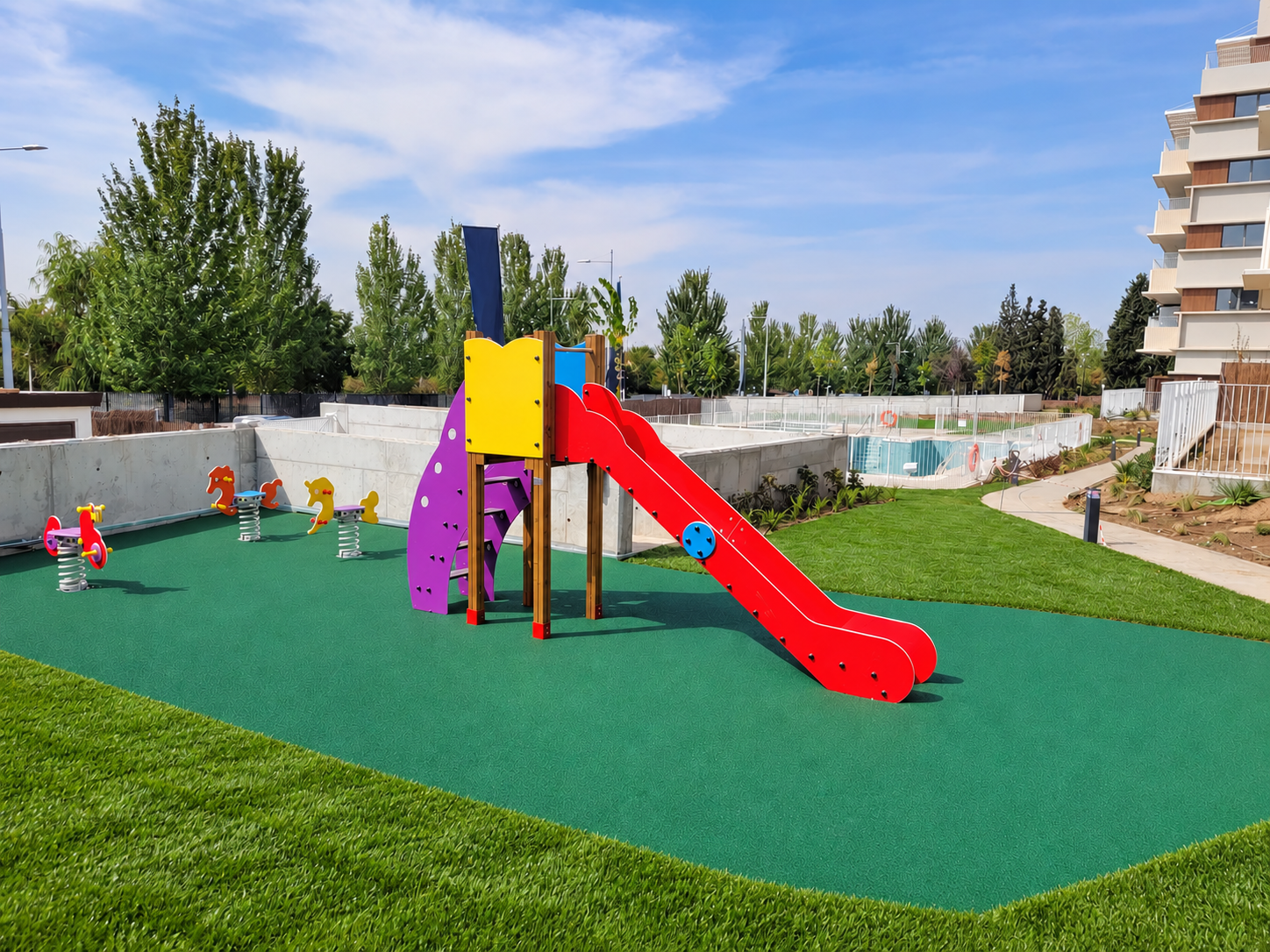 PARQUE INFANTIL EN COMUNIDAD DE PROPIETARIOS