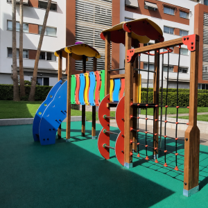 Torre Artemis montada en comunidad de vecinos de Málaga